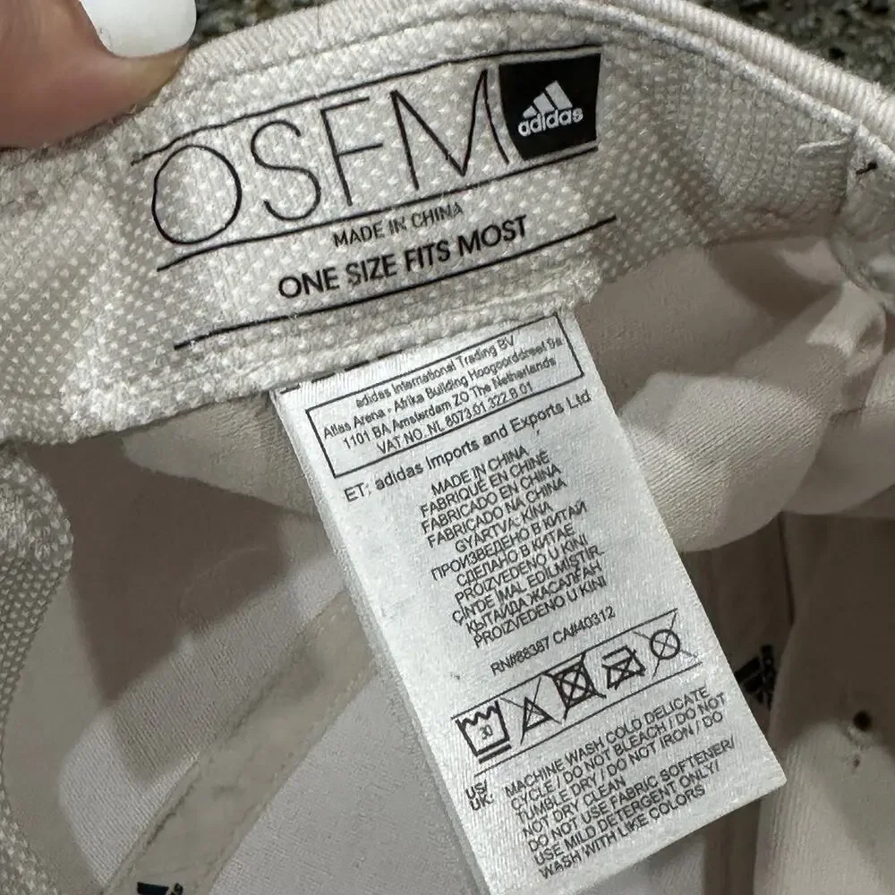 Adidas Baseball Cap Men OSFM Beige Adjustable Strapback Minimalist Aesthetic